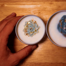 Load image into Gallery viewer, Soy Wax Candle - with melon & cucumber